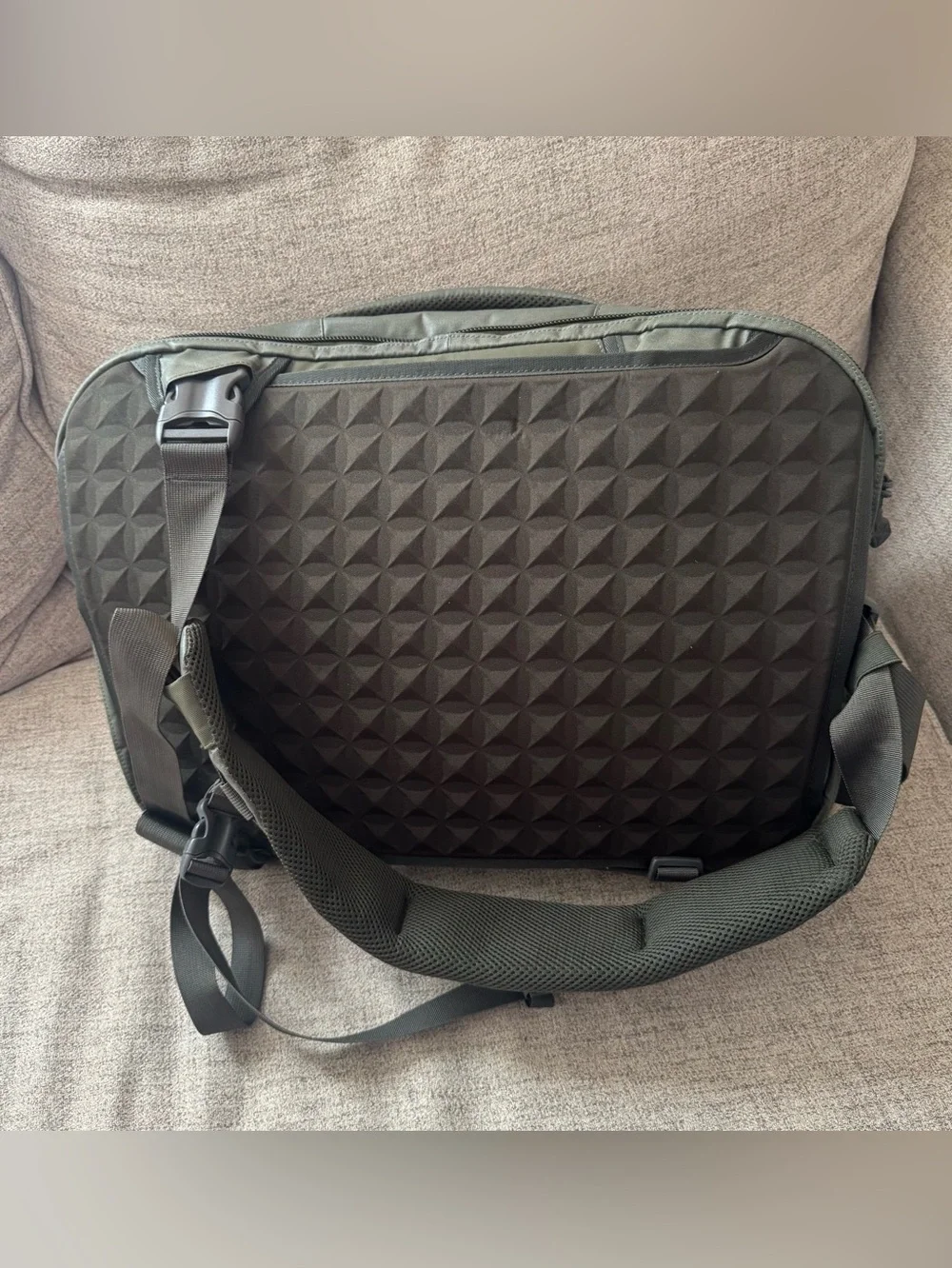 VERTX Keryx Sling Bag F1-VTX5009
